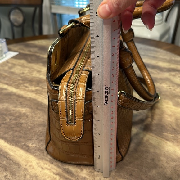 Anne Kline Leather Purse - Picture 13 of 16